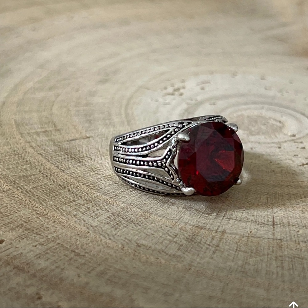 Premier Designs Crimson Red Cocktail Ring Size 7
